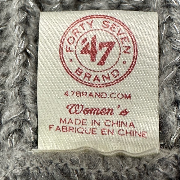 47 Silver/ Gray Knit Cable Infinity Scarf Pittsburgh Penguins NHL - Picture 6 of 8